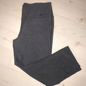 Nike Dri-fit crop leggings